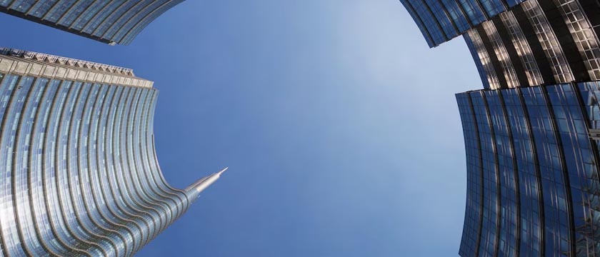 come organizzare un viaggio di lavoro a Milano, Milano business skyline